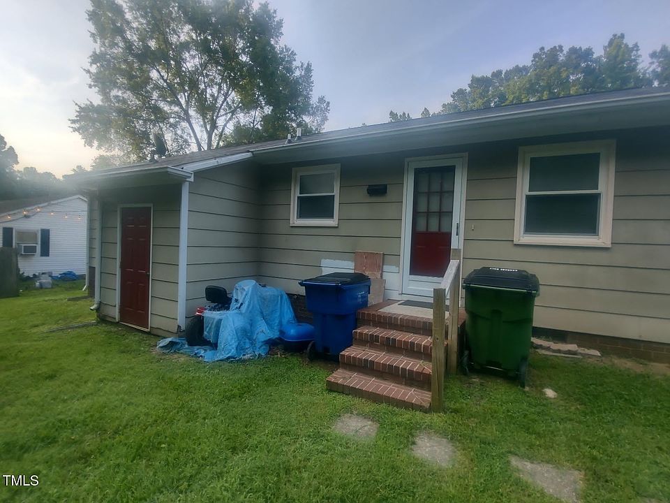 2nd image of 705 Broad St