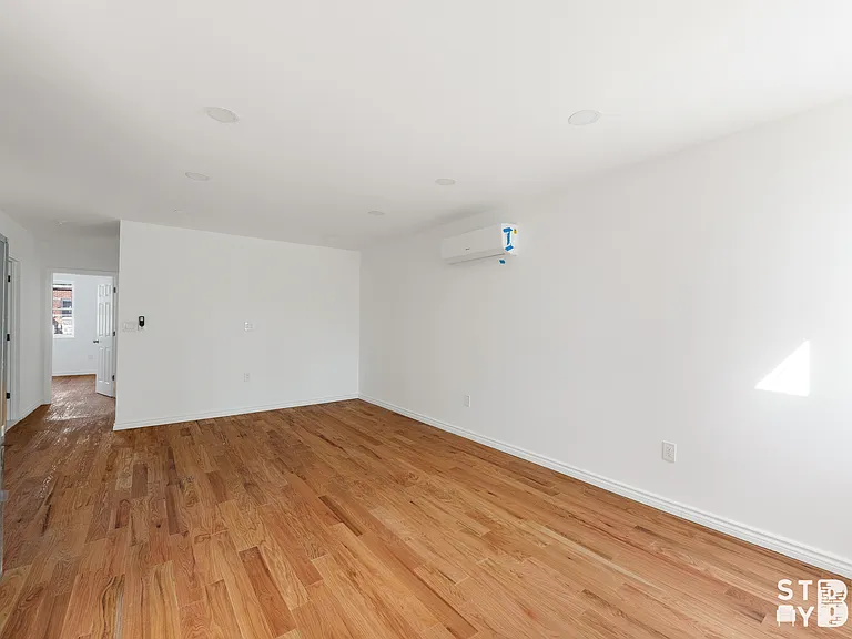 1150 E 85th St #2 — Photo 3