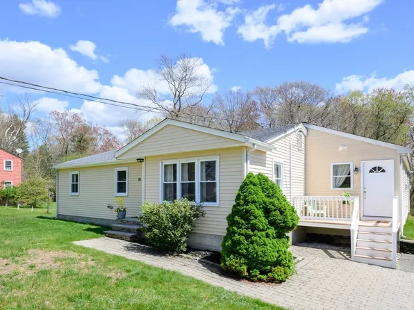 29 Andrew Dr, Pembroke, MA 02359