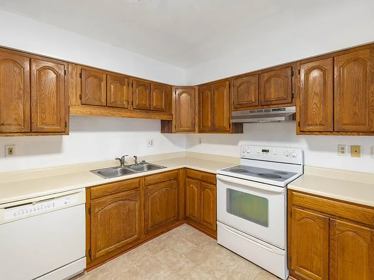 141 A View Ave — Photo 19