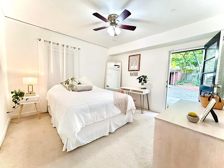 2428 N Decatur Rd — Photo 6