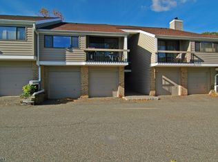 54 N Slope, Clinton, NJ 08809