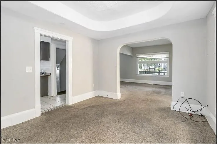 9919 Raymond Ave — Photo 5