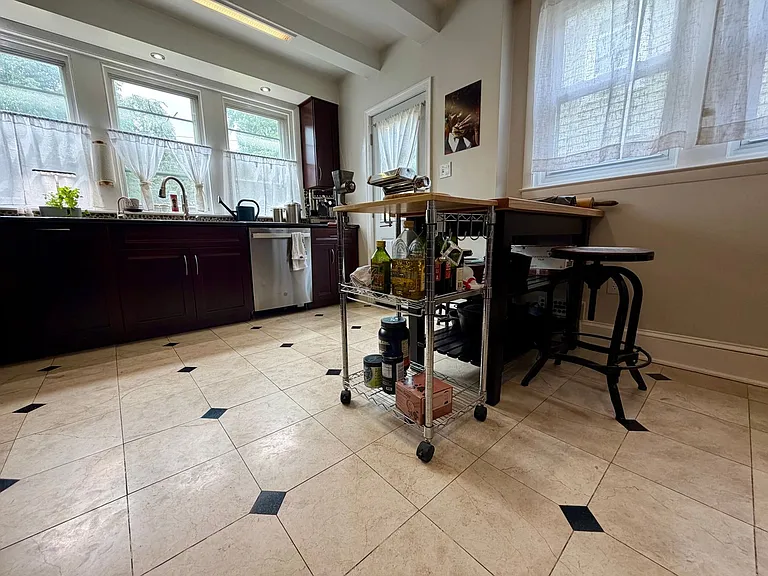 318 Lincoln Ave — Photo 17