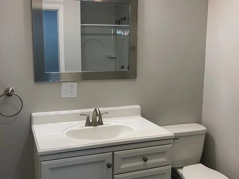 422 S Talley Ave — Photo 10