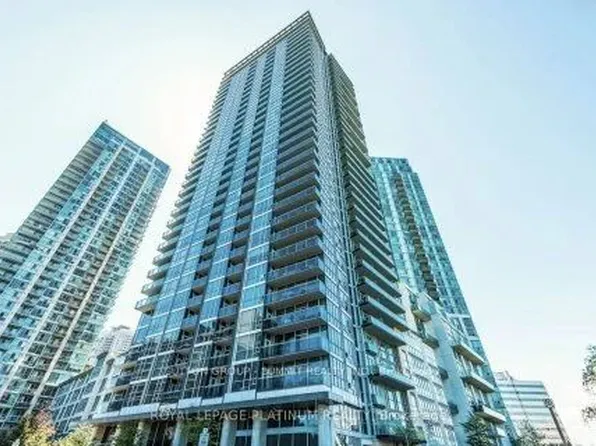 223 Webb Dr, Mississauga, ON