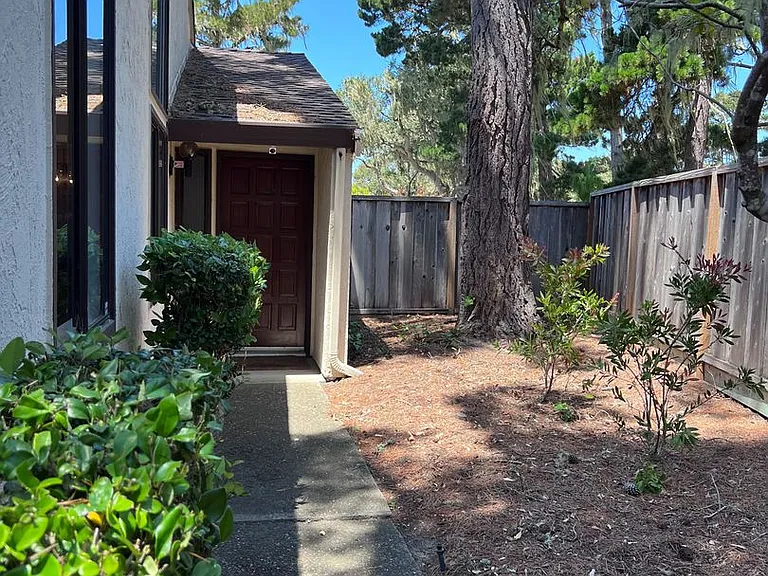 601 Acorn Ct — Photo 41