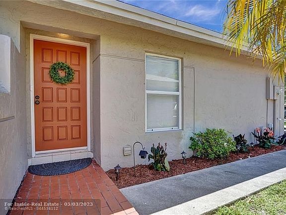 3rd image of 5888 SW 99th Ln