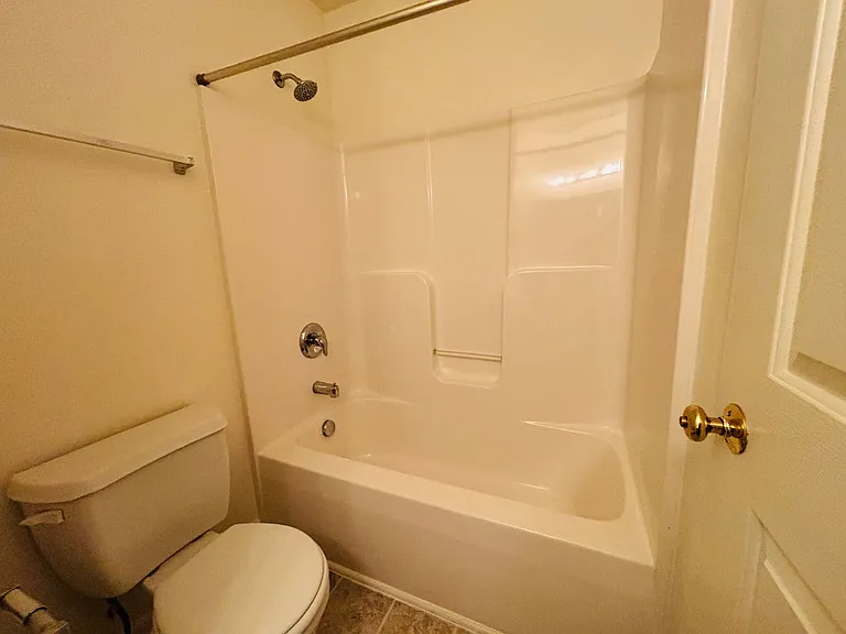 70 Salem Ln — Photo 14