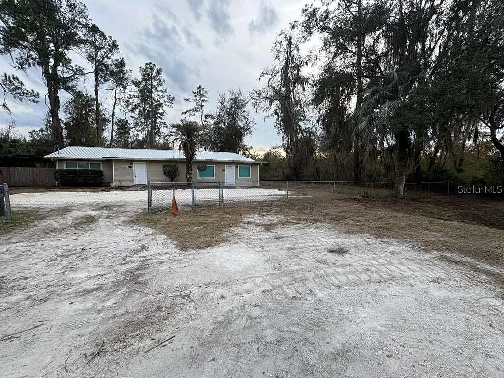 Building Photo - 211 NW Highway 441