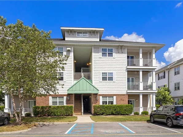4308 Hillingdon Bnd #203, Chesapeake, VA 23321