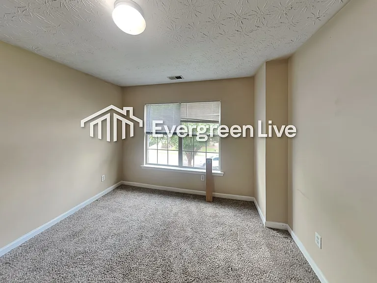 155 Silver Arrow Cir — Photo 11