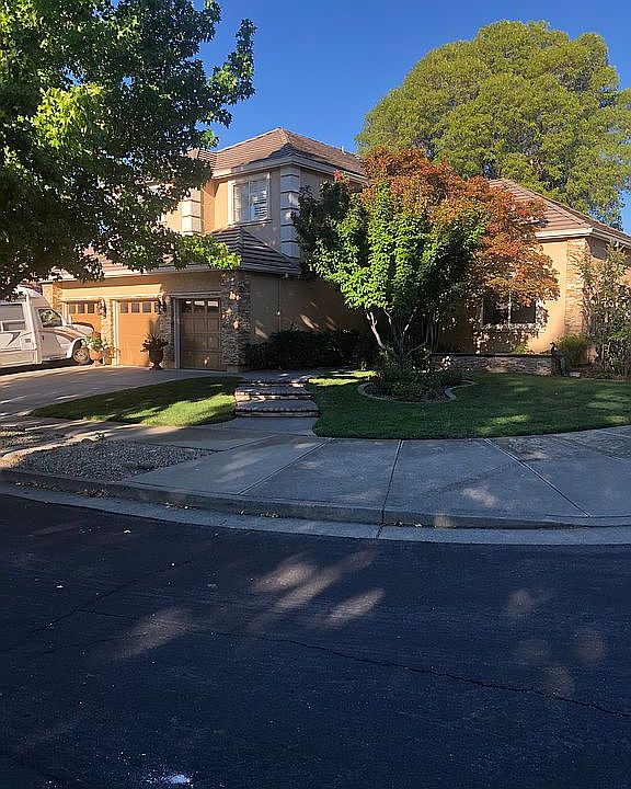 1st image of 3539 Lakewood Dr