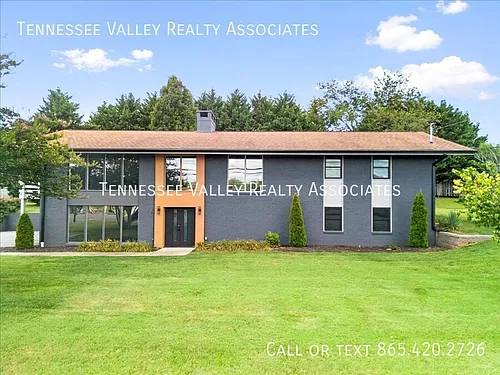 813 N Cedar Bluff Rd Photo 1