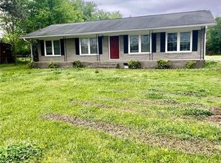 1005 Gadsden Rd SW, Cave Spring, GA 30124