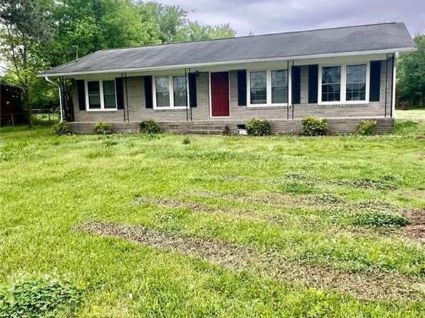 1005 Gadsden Rd SW, Cave Spring, GA 30124