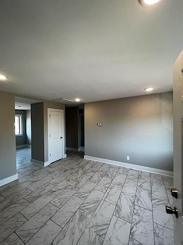 1st image of 711 N Main St #D-4