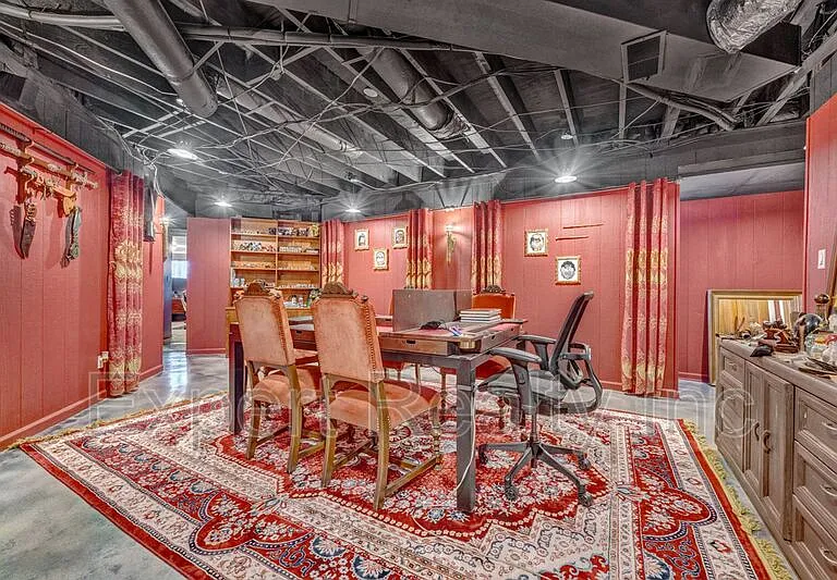 373 Laredo Dr — Photo 20