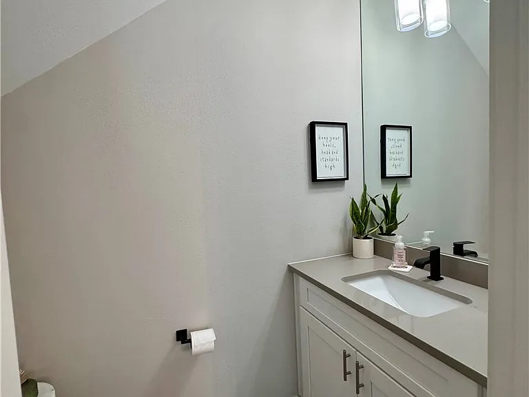 270 Estates Cir — Photo 13