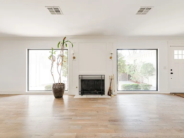 1209 NW 63rd St — Photo 5