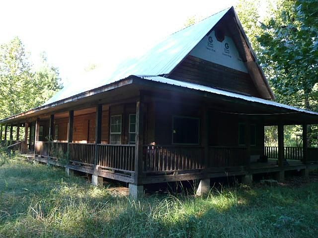 2nd image of 1909 Barnes Rd