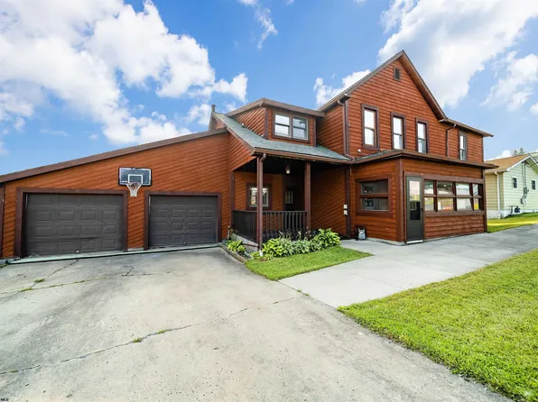 163 5th St, Davis, WV 26260