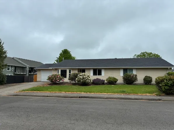 931 Meadow Dr, Molalla, OR 97038
