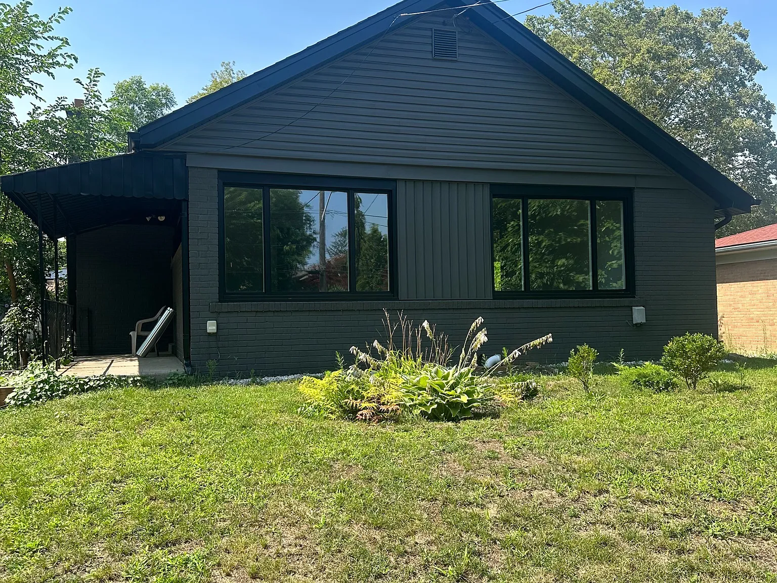 3 bed, $3,300 — Photo 1