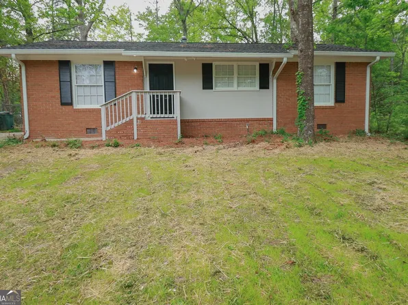 3323 E Victory Ct, Macon, GA 31211