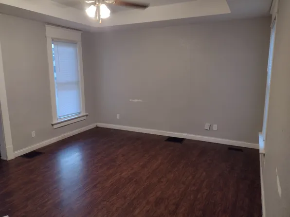 520 S Clark St, Davenport, IA 52802