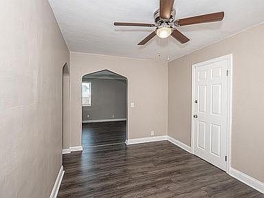 3rd image of 578 Rosemont Ave #2