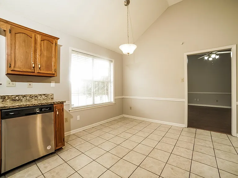5618 Heather View Dr — Photo 5