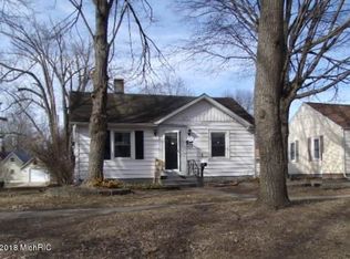 64240 Calvin Center Rd, Cassopolis, MI 49031