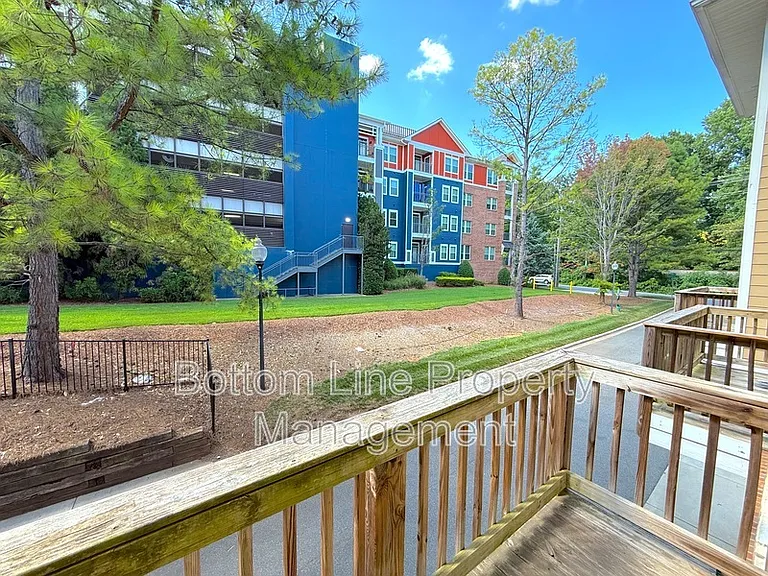1131 Ilana Ct — Photo 11