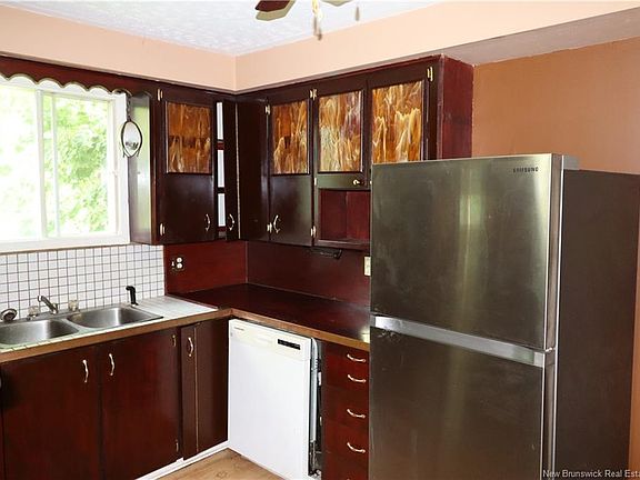 4th image of 860 Charters Settlement Rd