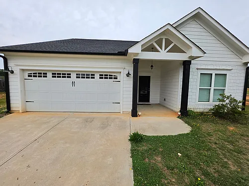 308 N Point Cir Photo 1