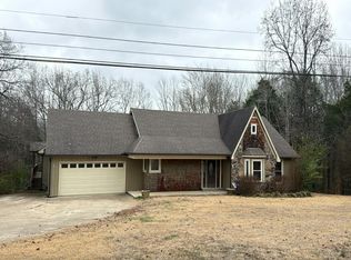 955 Country Club Rd, Somerville, TN 38068