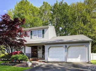 7 Tiby Pl, Monmouth Junction, NJ 08852
