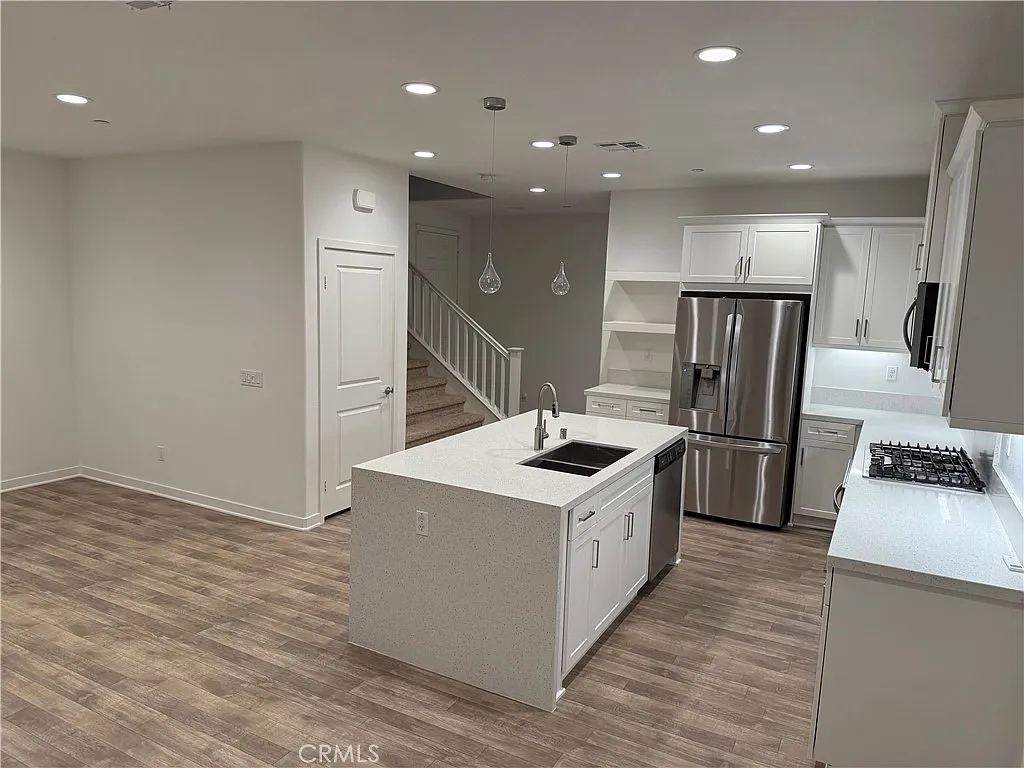 Building Photo - 9504 N Corterra Ln