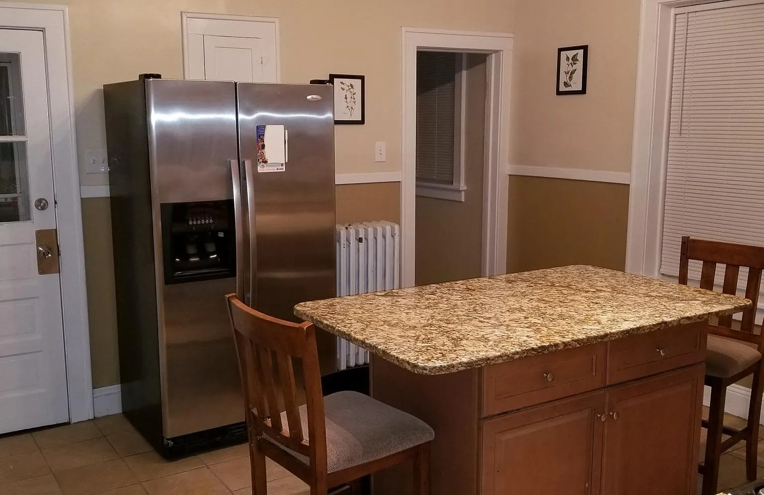 4 bed, 1400 sqft, $800 — Photo 2