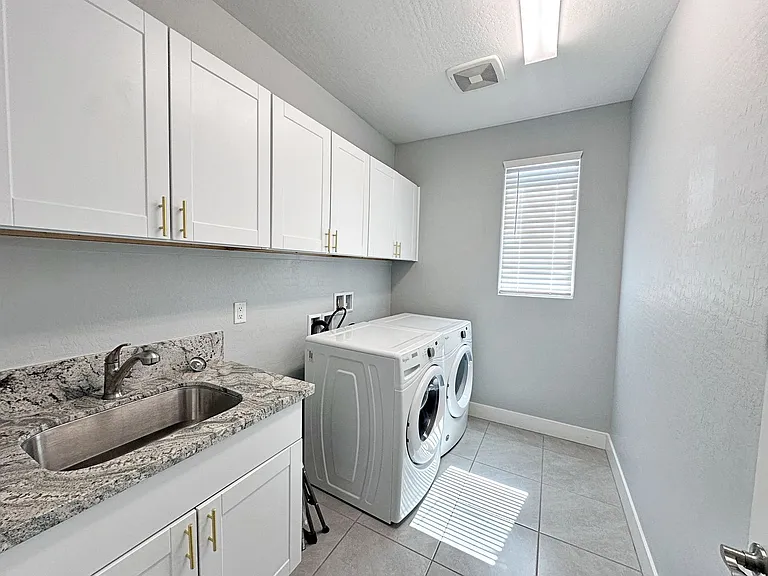 8154 Skye Quarry St — Photo 29