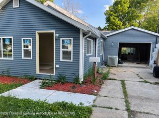 824 Bates St, Lansing, MI 48906