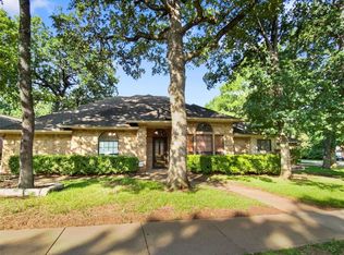 5200 Caliente Dr, Arlington, TX 76017