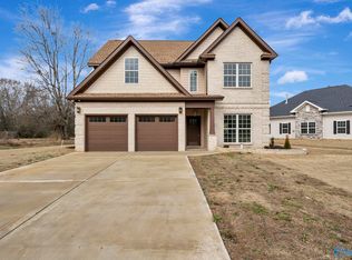 6215 Hollow Rd NW, Huntsville, AL 35810