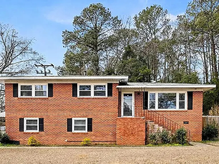 803 Lichfield Rd #A — Photo 1