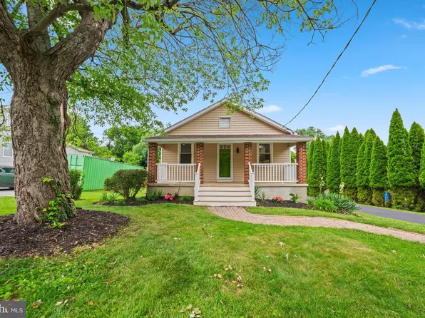 102 Nelson Rd, Pikesville, MD 21208