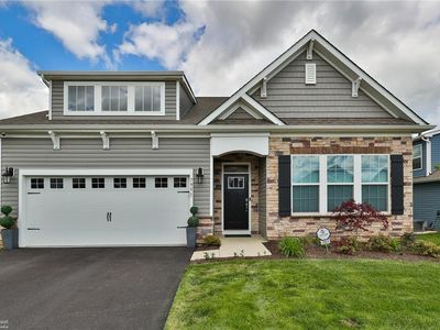 7951 Schaefer Crst, Breinigsville, PA, 18031