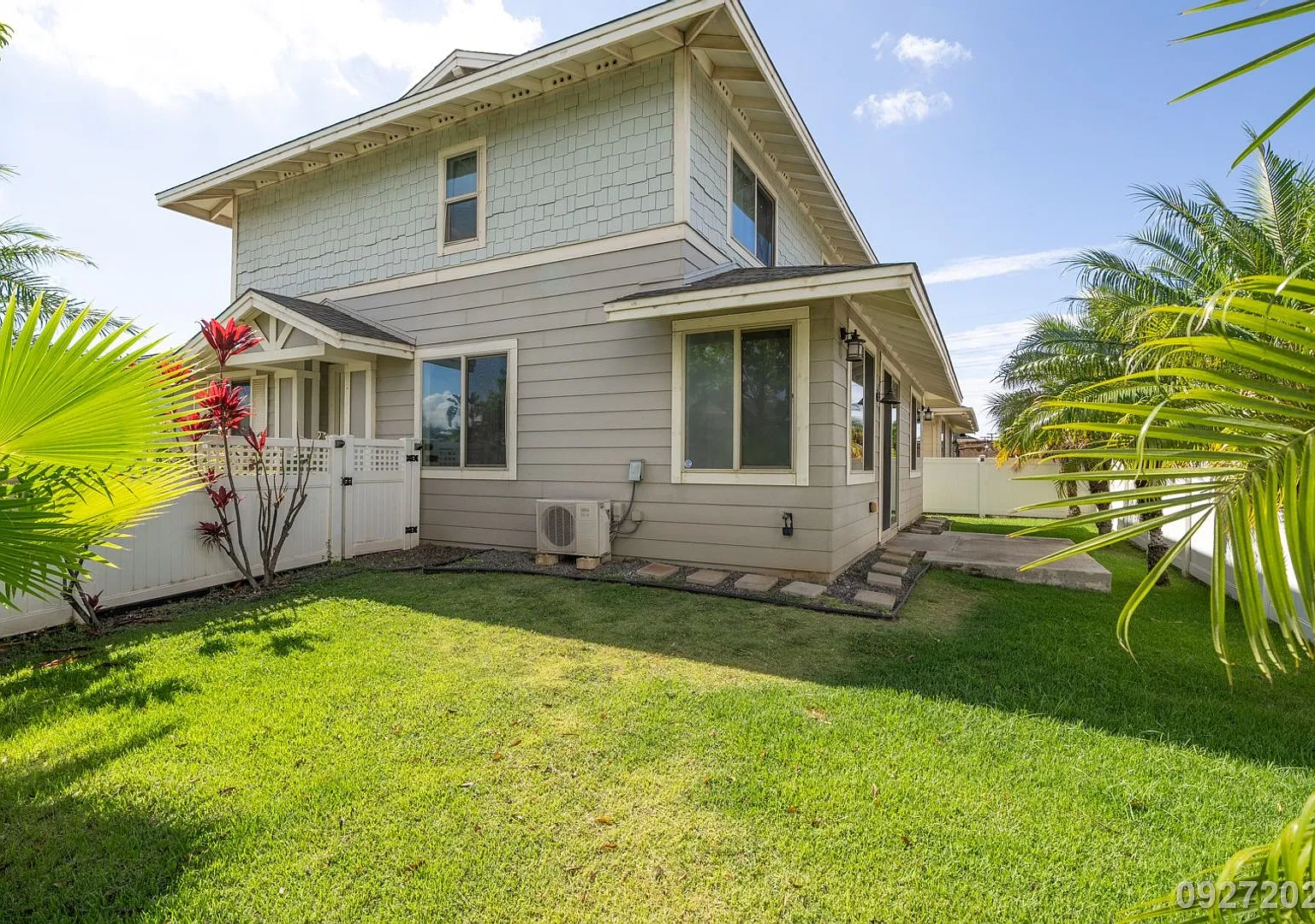 4BR/3BA/2Car Garage, Solar water heater & PV panels in Olino at Mehana, Kapolei — Photo 4