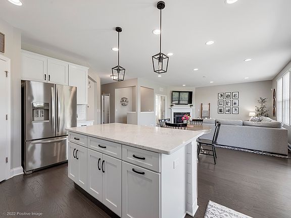 4th image of 6554 Lamond Ave