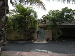 760 Mockingbird Ln, Plantation, FL 33324